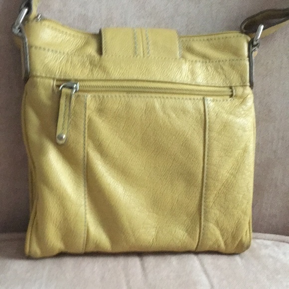TIGNANELLO Yellow Pebble Leather Crossbody - Picture 4 of 11